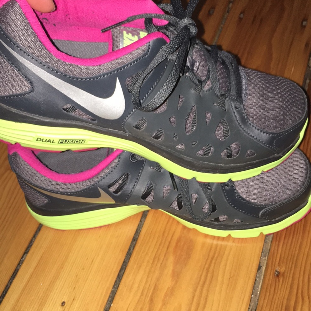 Nike women’s running sneaker